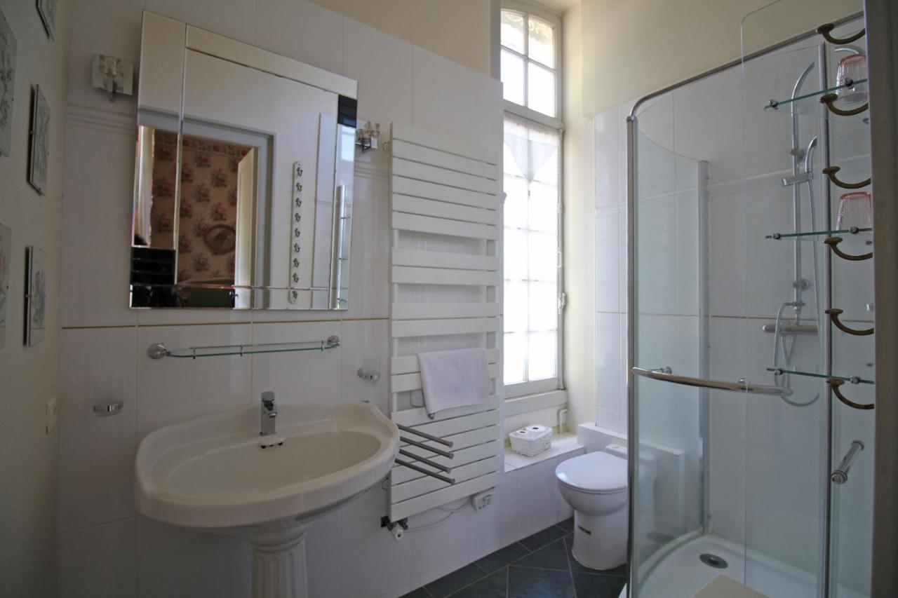 Château de la Chabroulie Isle Extérieur photo