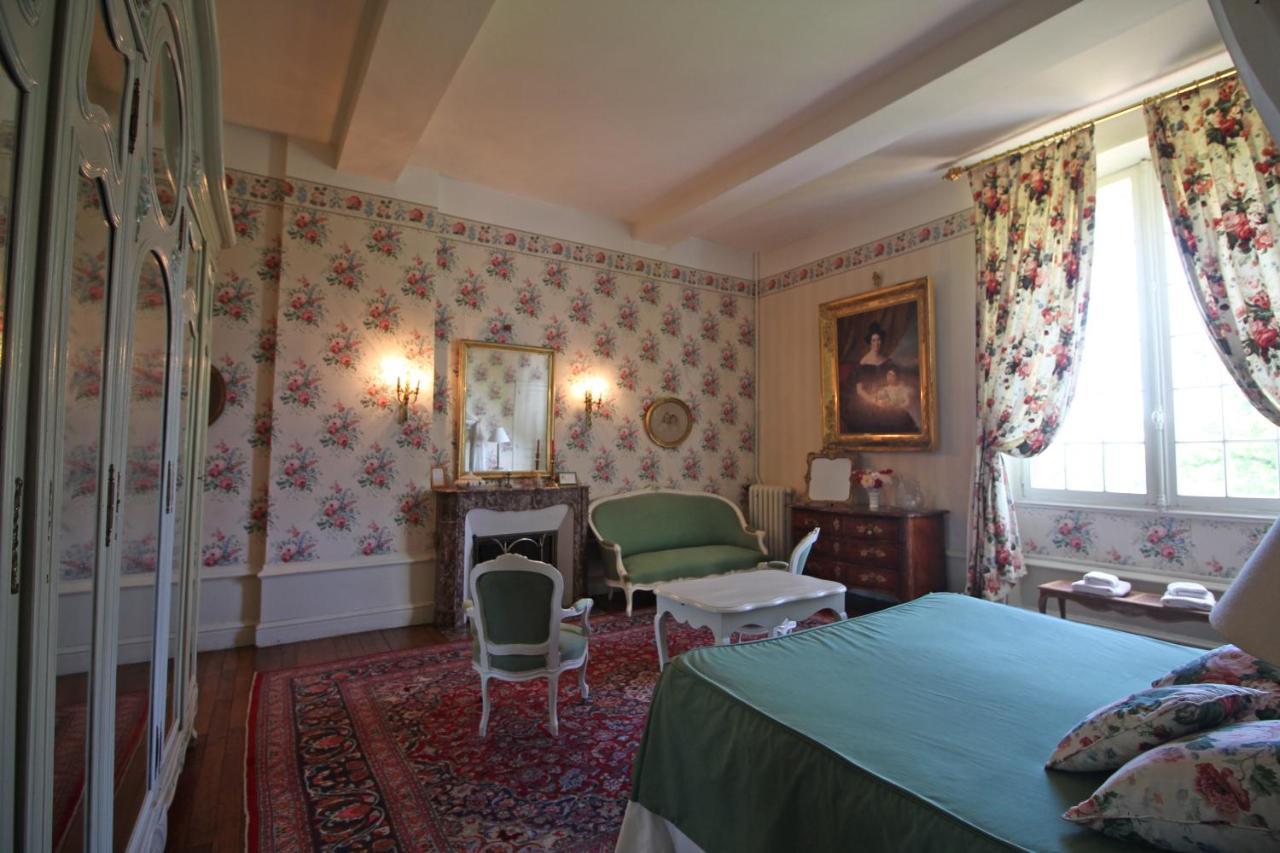 Château de la Chabroulie Isle Extérieur photo