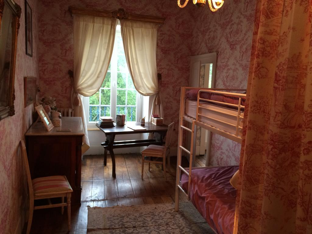 Château de la Chabroulie Isle Extérieur photo