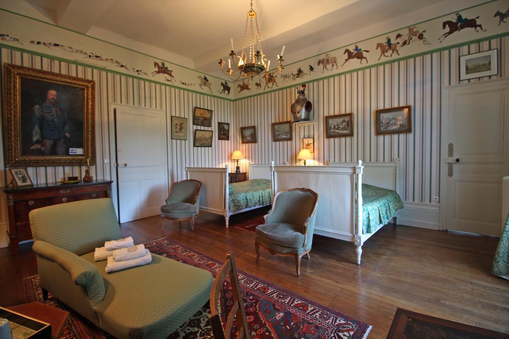 Château de la Chabroulie Isle Extérieur photo